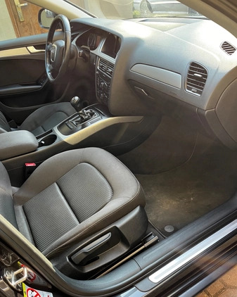 Audi A4 cena 26000 przebieg: 281000, rok produkcji 2008 z Piotrków Trybunalski małe 154